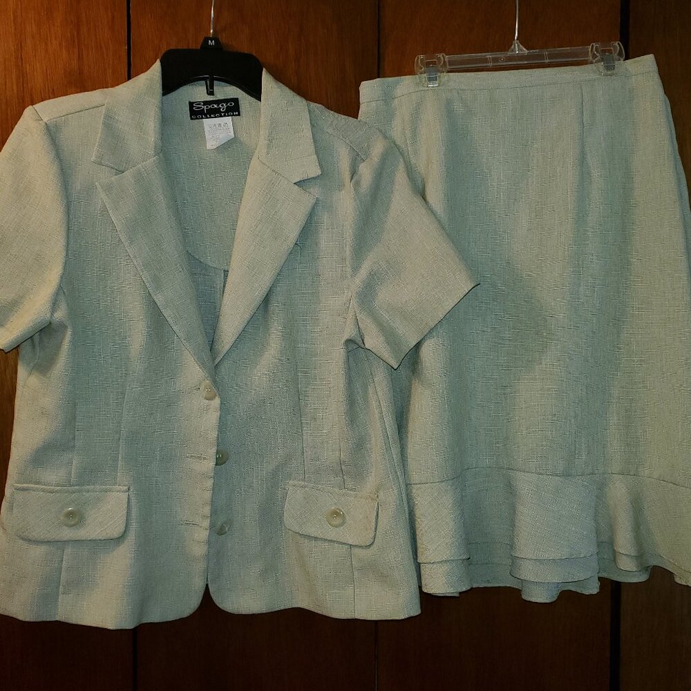Summer skirt suit